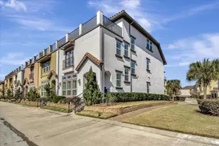 6 W Oaks Dr, Houston, TX 77058 - Photo 2