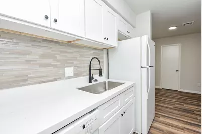 3644 Ocee Street, Houston, TX 77063 - Photo 16