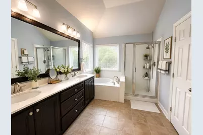 167 N Wynnoak Circle, The Woodlands, TX 77382 - Photo 12