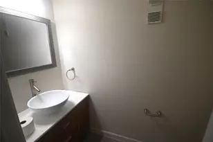 9419 Fondren Rd, Houston, TX 77074 - Photo 14