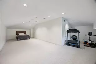 2368 Timber Ln, Houston, TX 77027 - Photo 36