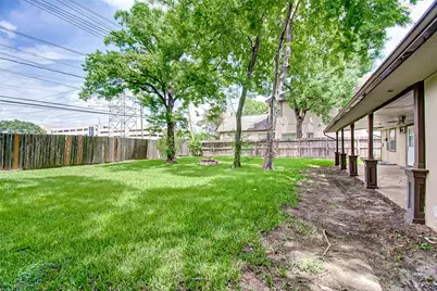 4804 Saxon Street, Bellaire, TX 77401 - Photo 46