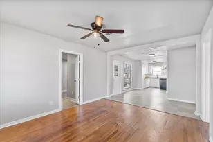 833 Dutch St, Deer Park, TX 77536 - Photo 4