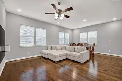 5403 Holguin Hollow Street, Houston, TX 77023 - Photo 12