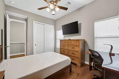 5403 Holguin Hollow Street, Houston, TX 77023 - Photo 30