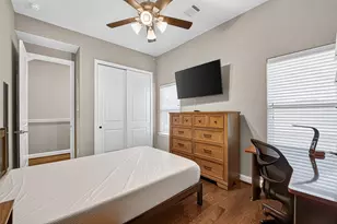 5403 Holguin Hollow St, Houston, TX 77023 - Photo 30