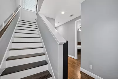 5403 Holguin Hollow Street, Houston, TX 77023 - Photo 10