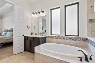 605 Ashbrook Rdg Ln, Pinehurst, TX 77362 - Photo 24