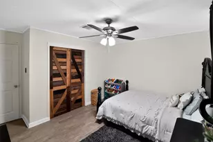 8935 Glen Shadow Dr, Houston, TX 77088 - Photo 18