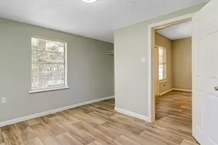 313 N Beauregard St, Alvin, TX 77511 - Photo 12