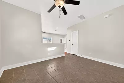6247 Settlers Lake Circle E, Katy, TX 77449 - Photo 14