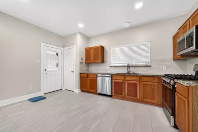 6247 Settlers Lake Circle E, Katy, TX 77449 - Photo 10