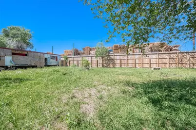 5525 Liberty Road, Houston, TX 77026 - Photo 4