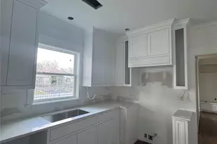 1208 Caplin St, Houston, TX 77022 - Photo 10