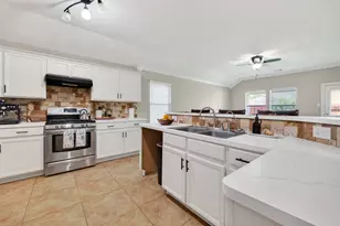9507 Almond Glen Ct, Houston, TX 77044 - Photo 6