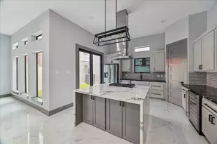 2323 Tuam St, Houston, TX 77004 - Photo 12