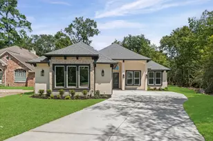 40 Stanford Ct, Montgomery, TX 77356 - Photo 2