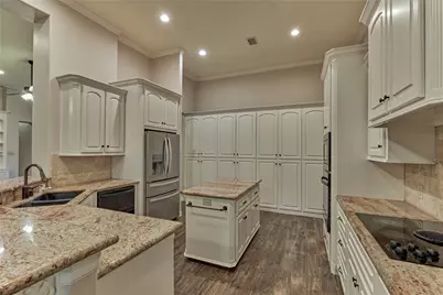 126 Hillsborough Drive W, Montgomery, TX 77356 - Photo 18