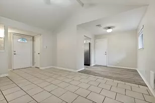 2623 Foliage Green Dr, Houston, TX 77339 - Photo 2