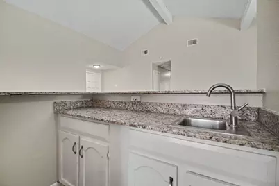 2730 Valley Forest Drive, Missouri City, TX 77489 - Photo 8