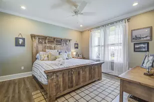 978 Surfview, Crystal Beach, TX 77650 - Photo 8