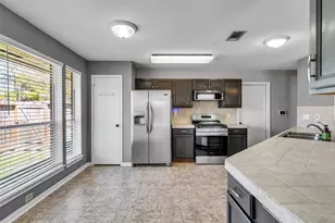 2410 Sherwood Hollow Ln, Houston, TX 77339 - Photo 14