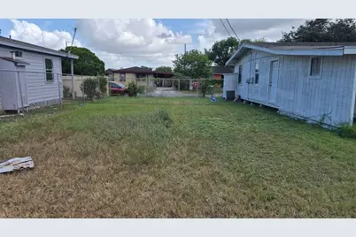 1800 Victoria Drive, Brownsville, TX 78521 - Photo 10