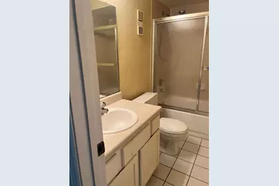 11217 Briar Forest Drive, Houston, TX 77042 - Photo 8