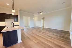 317 Dove Ct, Bridge City, TX 77611 - Photo 4