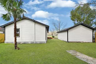 1912 Maryland St, Baytown, TX 77520 - Photo 20