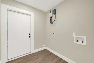 1912 Maryland St, Baytown, TX 77520 - Photo 10