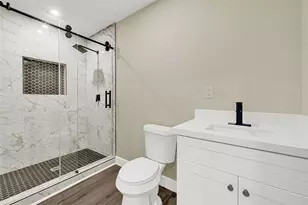 1912 Maryland St, Baytown, TX 77520 - Photo 12