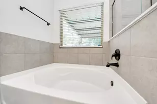 322 Emerald Thicket Ln, Huffman, TX 77336 - Photo 26