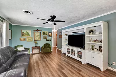 202 W Limit Street, Madisonville, TX 77864 - Photo 10