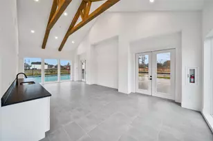 7709 Inwood Grv Ln, Houston, TX 77088 - Photo 32