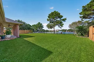 405 Wickford Ct, Galveston, TX 77573 - Photo 48