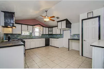 20496 McGager Drive, New Caney, TX 77357 - Photo 10