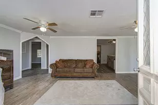 20496 McGager Dr, New Caney, TX 77357 - Photo 8