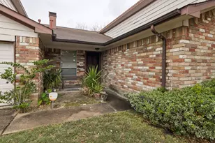 3742 Royal Manor Dr, Houston, TX 77082 - Photo 4