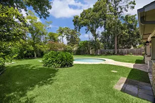 5627 Bough Ct, Houston, TX 77092 - Photo 22