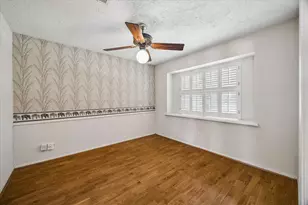 5627 Bough Ct, Houston, TX 77092 - Photo 14