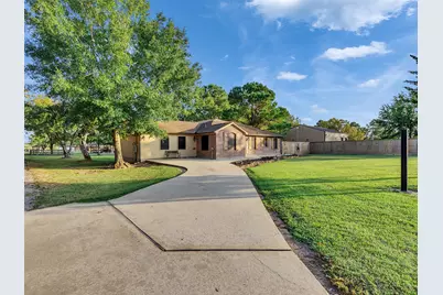 1010 Kilgore Road, Baytown, TX 77520 - Photo 1