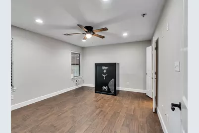 1010 Kilgore Road, Baytown, TX 77520 - Photo 20