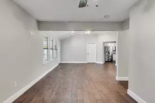 1010 Kilgore Rd, Baytown, TX 77520 - Photo 14