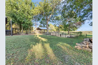 1010 Kilgore Road, Baytown, TX 77520 - Photo 36