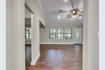 1010 Kilgore Road, Baytown, TX 77520 - Photo 6