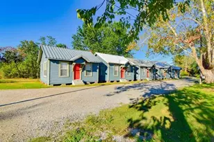 210 College St, Orange, TX 77630 - Photo 2