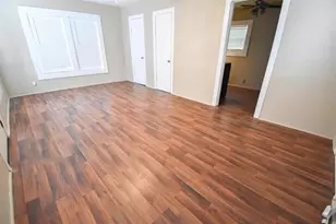 210 College St, Orange, TX 77630 - Photo 4