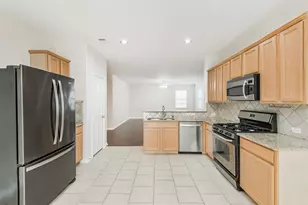 17906 Magenta Springs Dr, Humble, TX 77346 - Photo 10