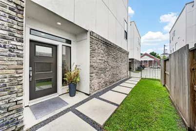 5707 Larkin Street #B, Houston, TX 77007 - Photo 8